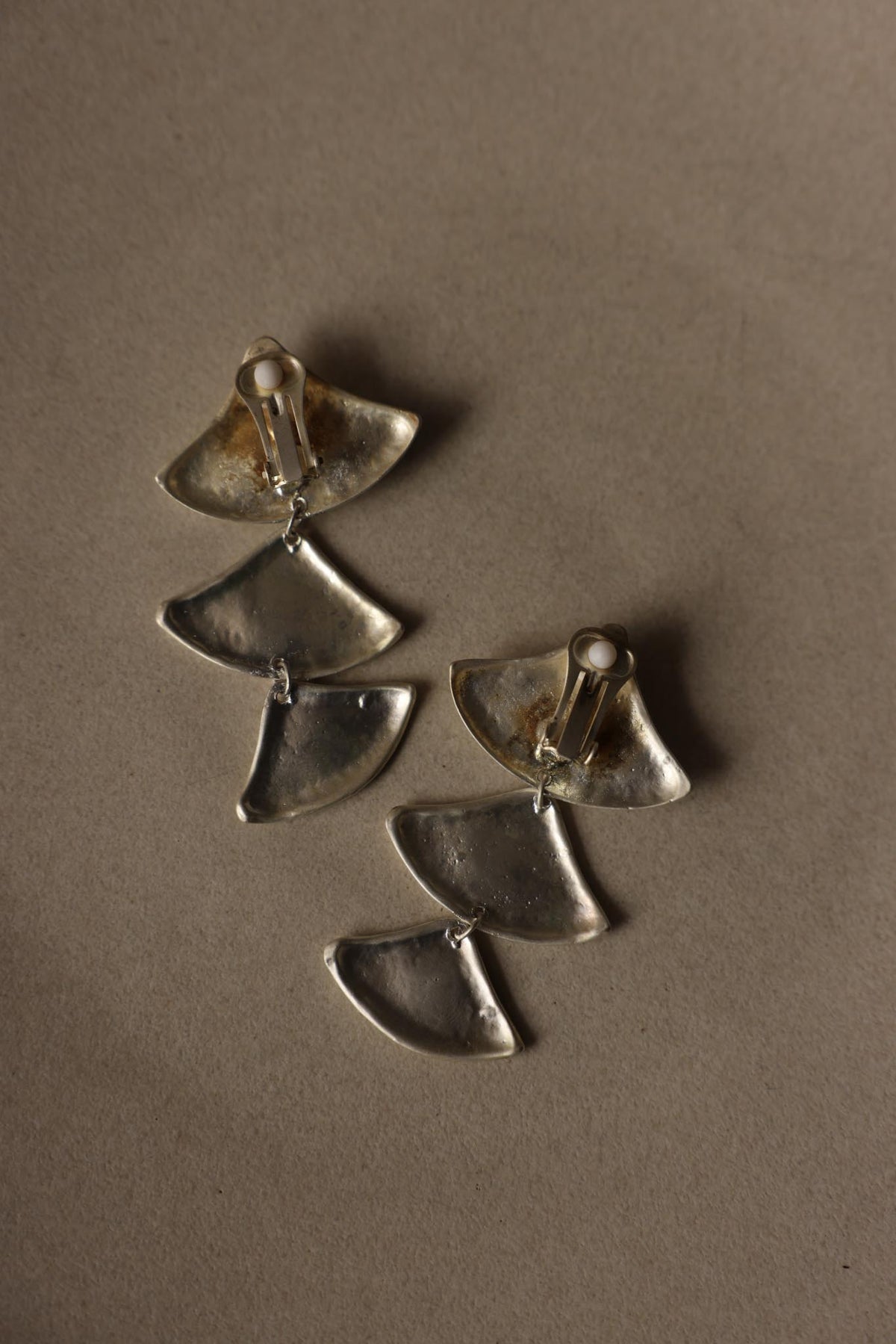 Matte Silver Elephant Fan-Shaped Triple Drop Clip-Ons