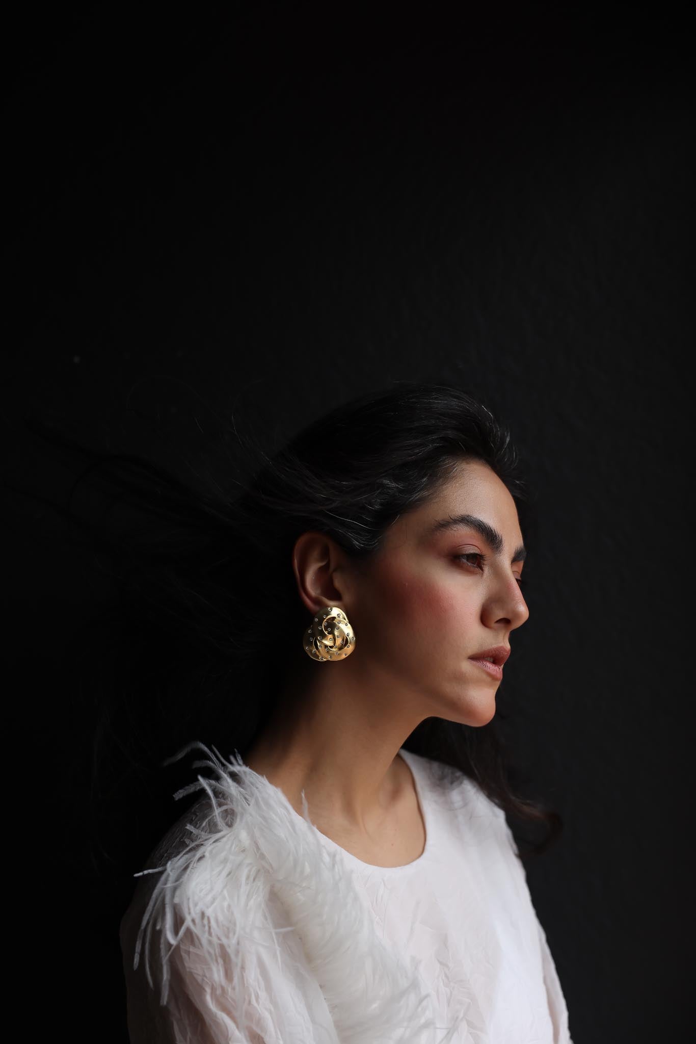 Brushed Gold Rhinestone Swirl Clip-On Earrings|Vintage Baazaar 