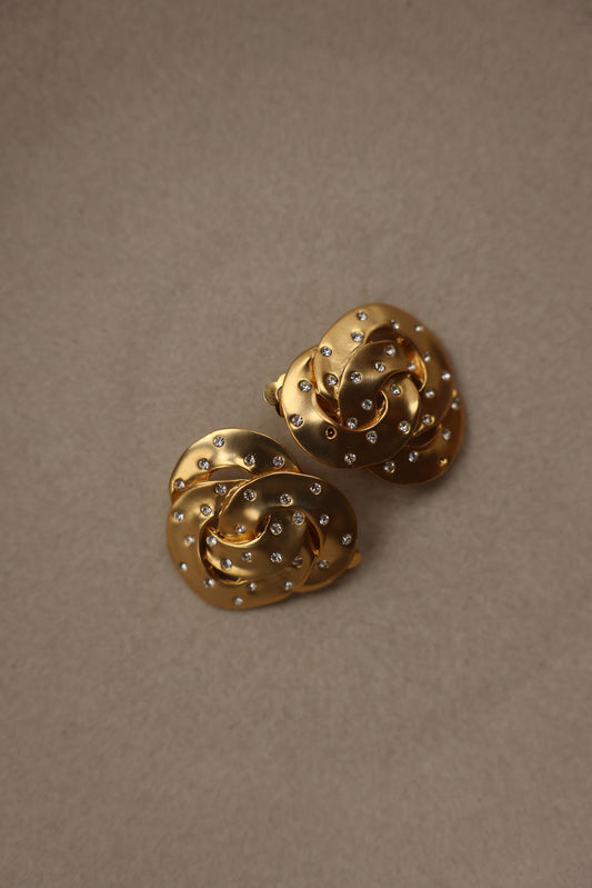 Brushed Gold Rhinestone Swirl Clip-On Earrings|Vintage Baazaar 