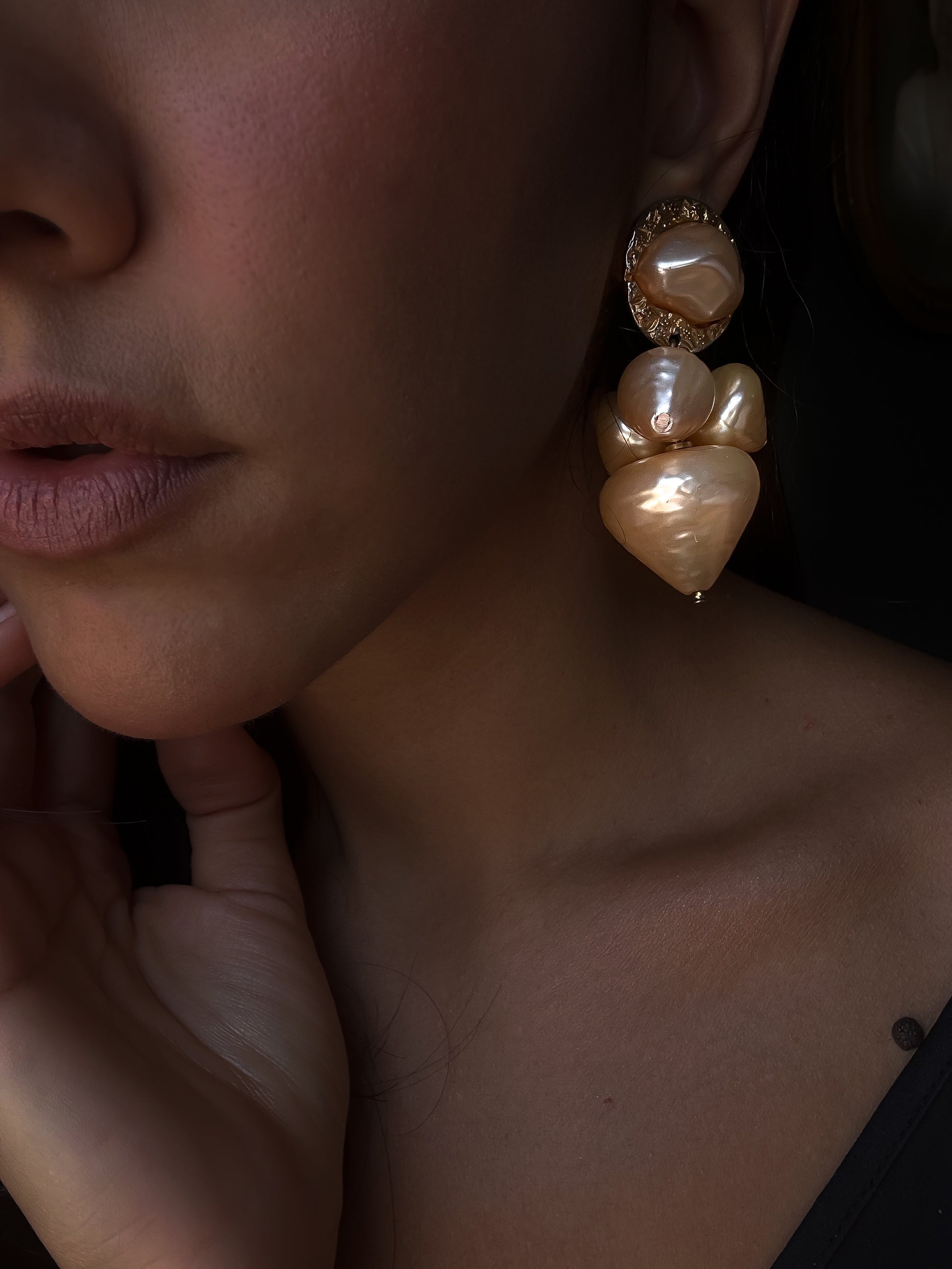 Baroque Pearl Drop Earrings|Vintage Baazaar 