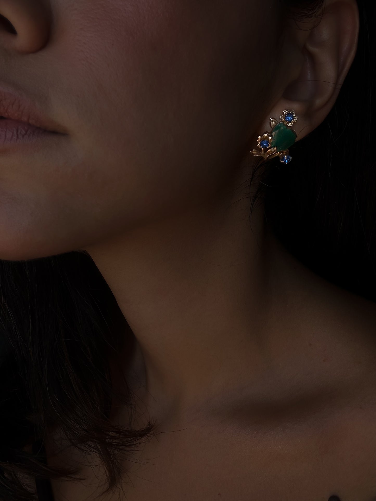 Emerald Bloom Screw-Back Earrings|Vintage Baazaar 