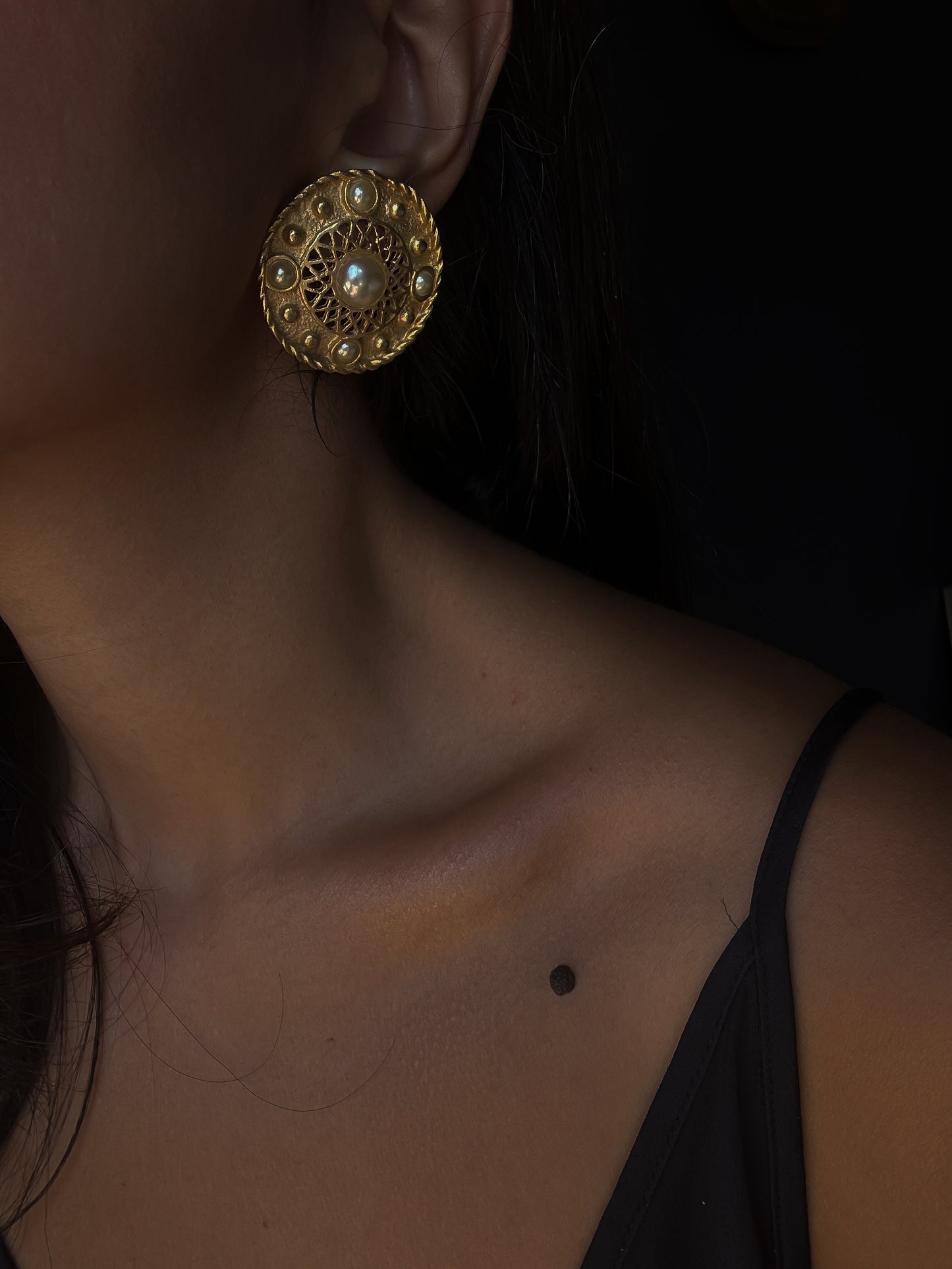 Golden Filigree Pearl Earrings|Vintage Baazaar 