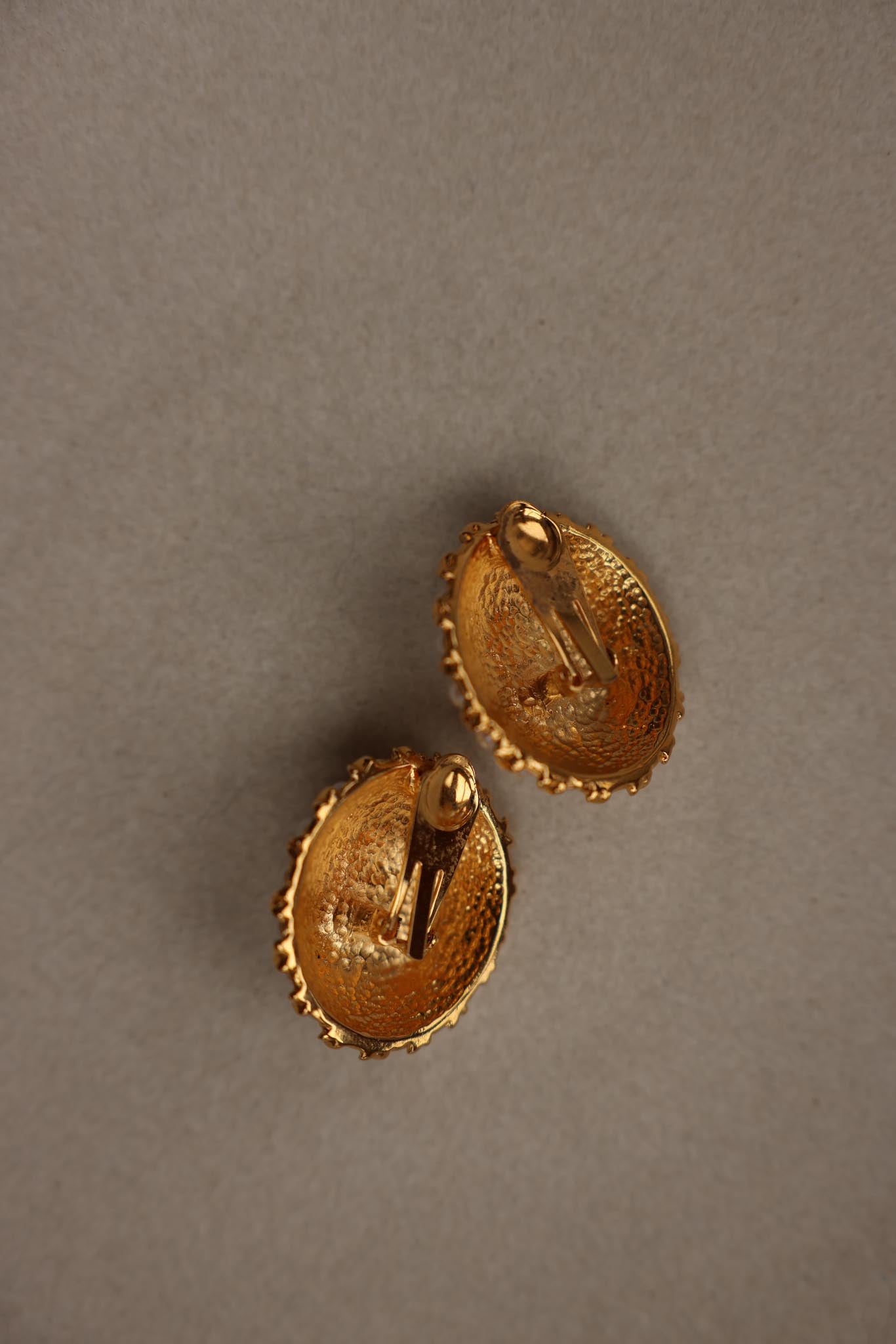 Gold-Tone & Faux Pearl Clip-On Earrings|Vintage Baazaar 