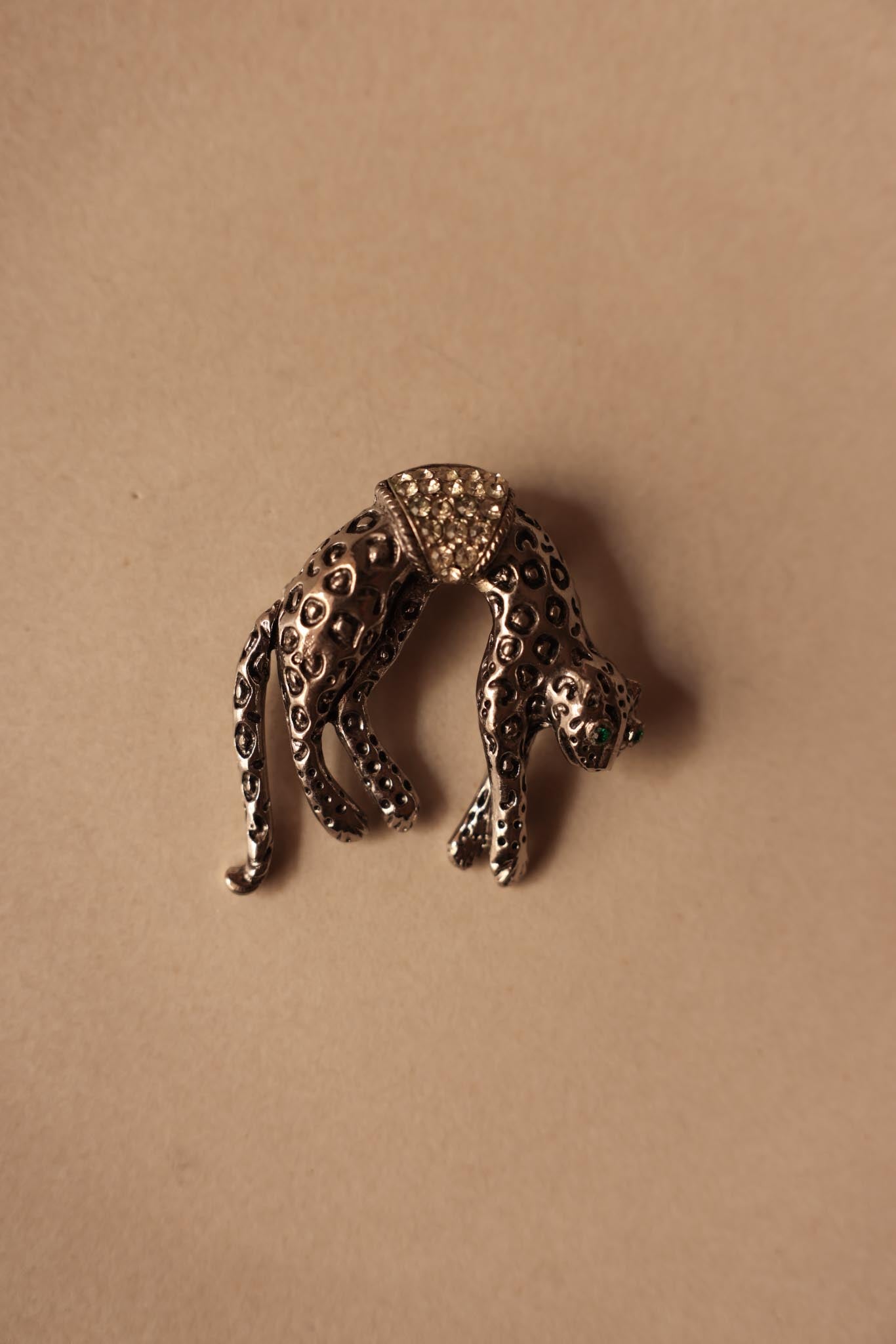 Leopard Brooch with Green Eyes 1960s|Vintage Baazaar 