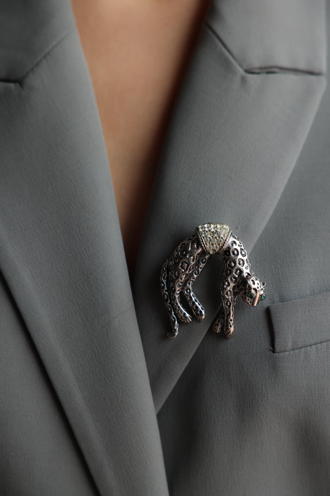 Leopard Brooch with Green Eyes 1960s|Vintage Baazaar 