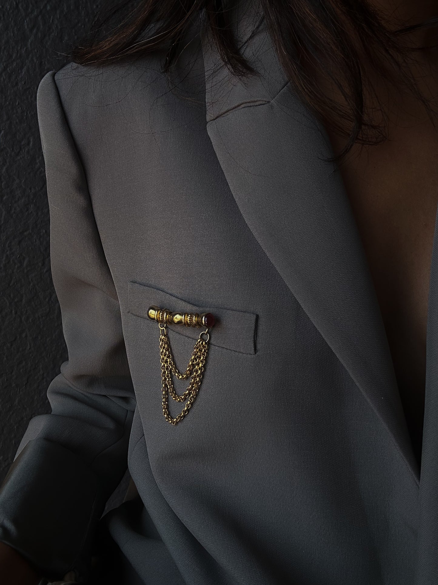 Crimson Chain Brooch|Vintage Baazaar 