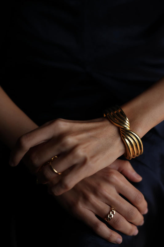 Gold-Plated Hinged Bracelet|Vintage Baazaar 