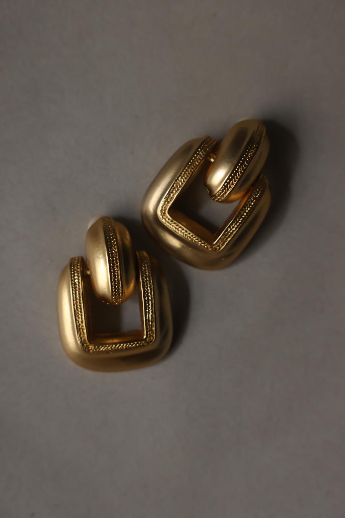 Gold-Plated Brushed Gold Geometric Door Knocker Clip-On Earrings