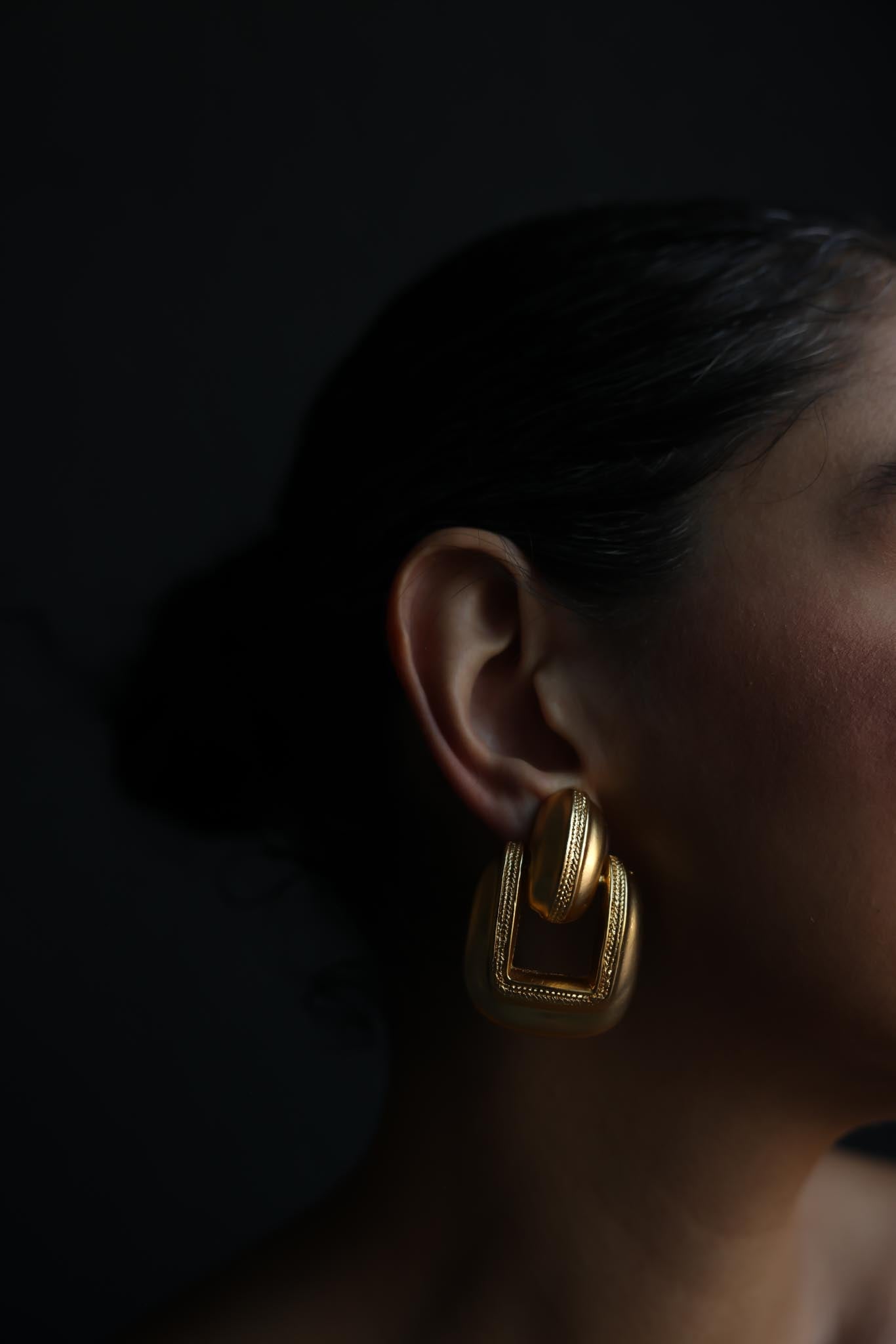 Gold-Plated Brushed Gold Geometric Door Knocker Clip-On Earrings