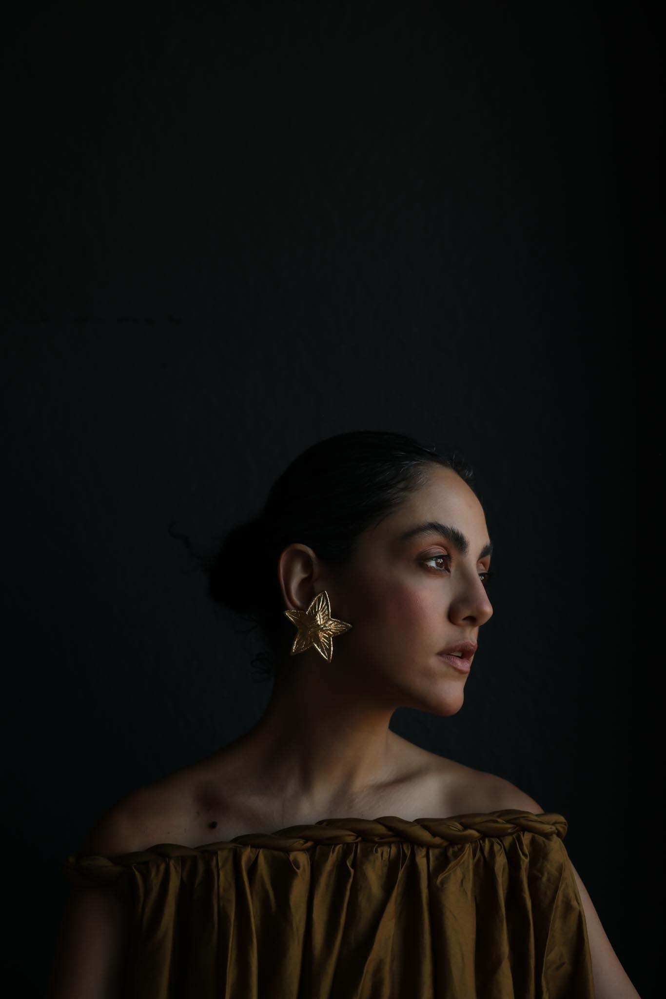 s Gold-Plated Brushed Gold Star Statement Clip-On Earrings