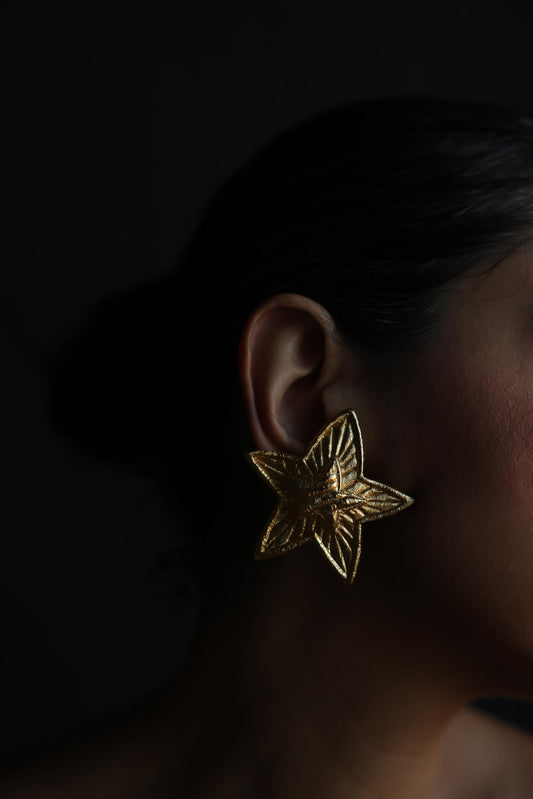 s Gold-Plated Brushed Gold Star Statement Clip-On Earrings|Vintage Baazaar 