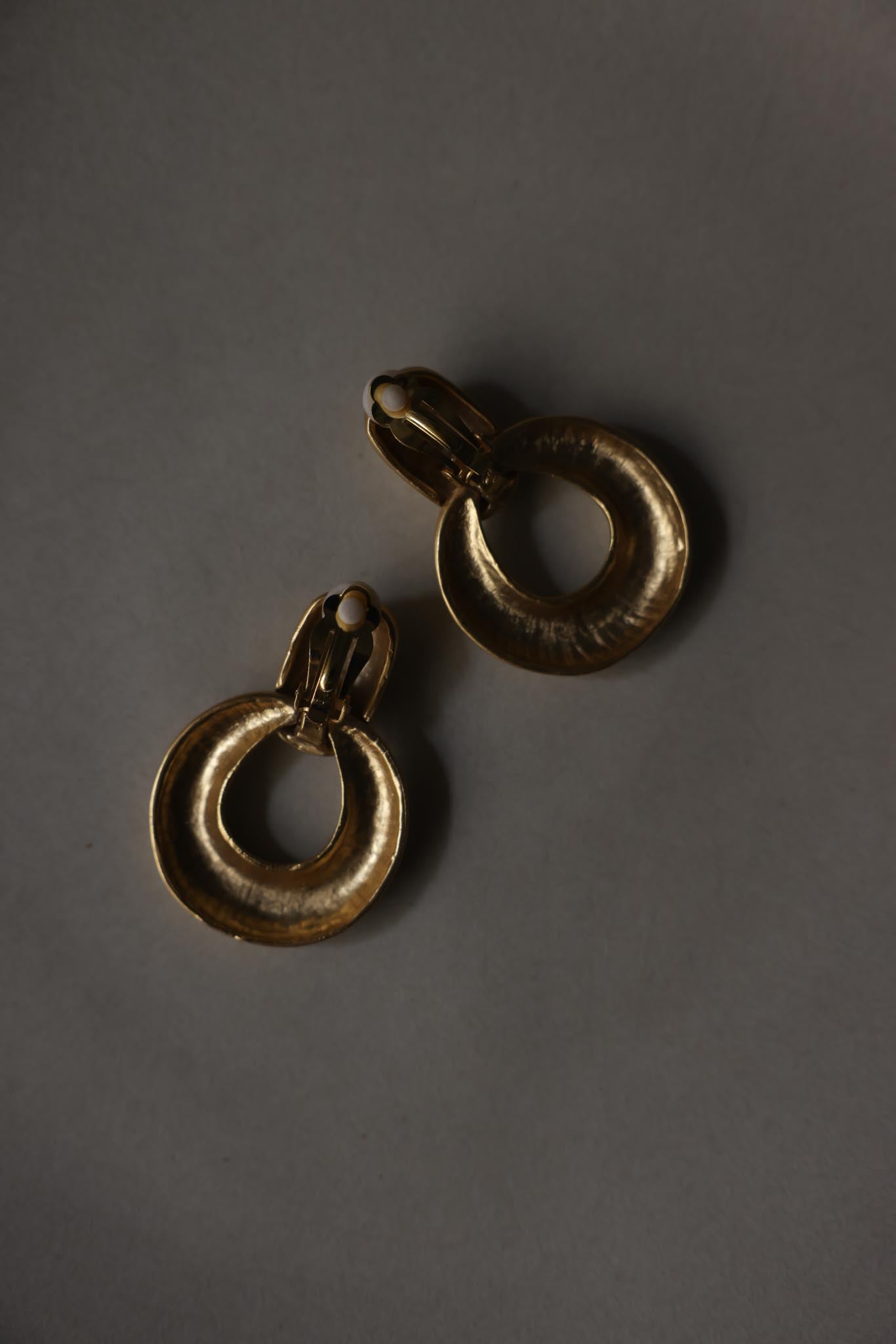 Gold-Plated Matte Gold Door Knocker Clip-On Earrings|Vintage Baazaar 