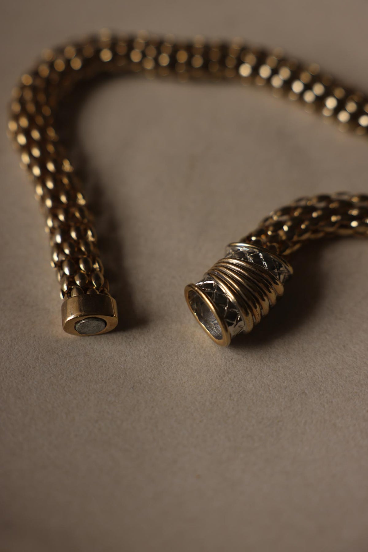Chunky Gold Tone Mesh Necklace with Two Tone Magnetic Clasp (Copy)|Vintage Baazaar 