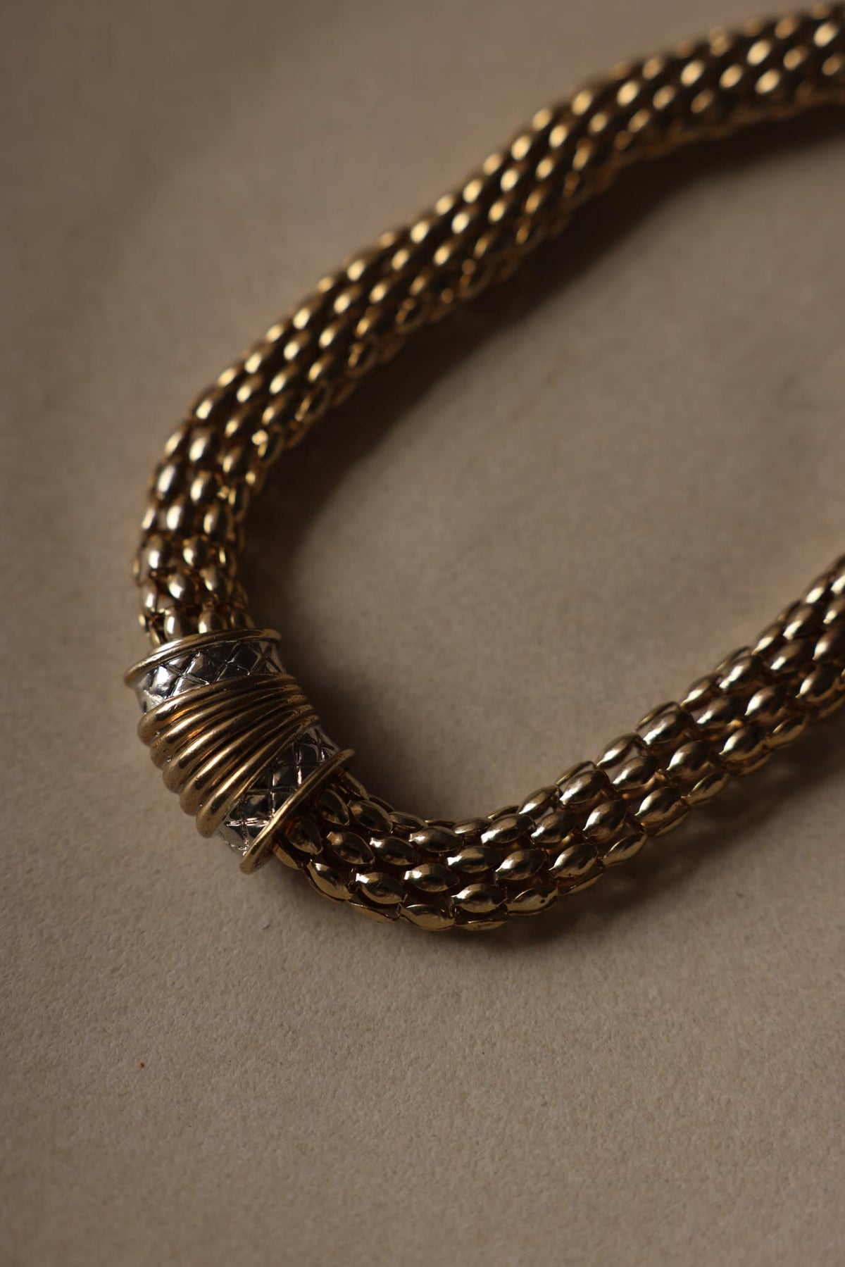Chunky Gold Tone Mesh Necklace with Two Tone Magnetic Clasp (Copy)|Vintage Baazaar 