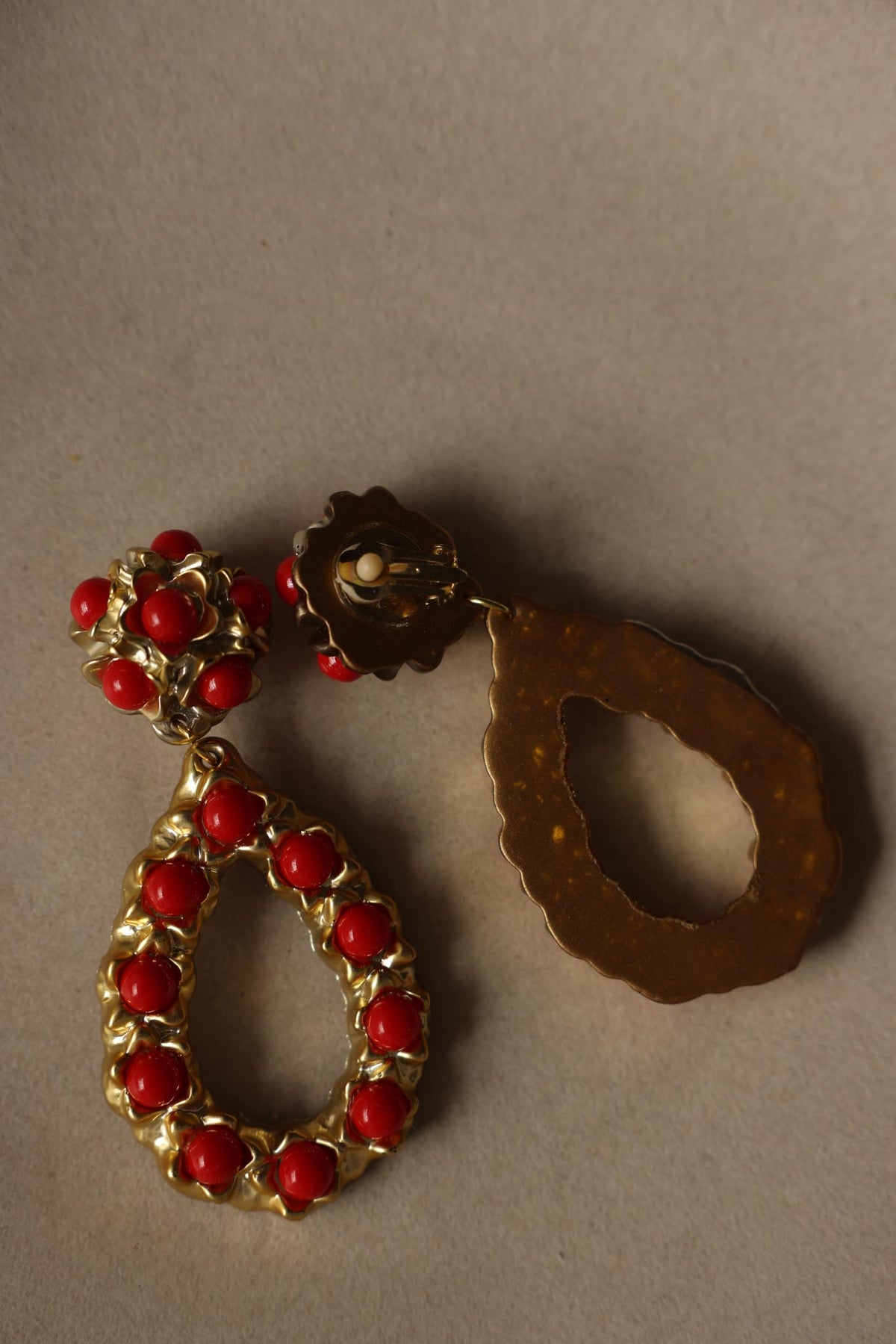 Oversized Gold Tone Red Cabochon Teardrop Clip-On Earrings|Vintage Baazaar 