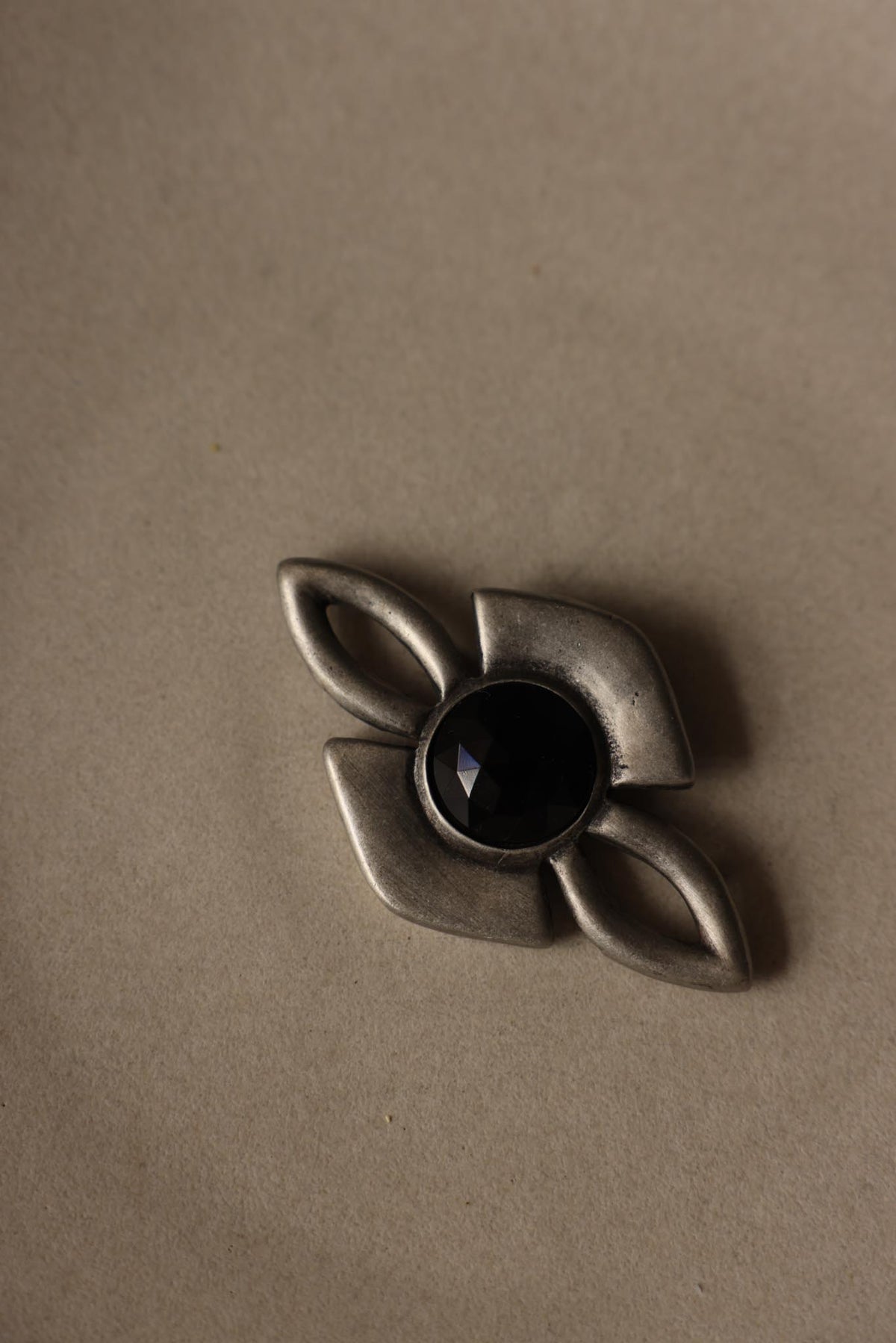 Silvertone Black Center Geometric Brooch (Copy)|Vintage Baazaar 