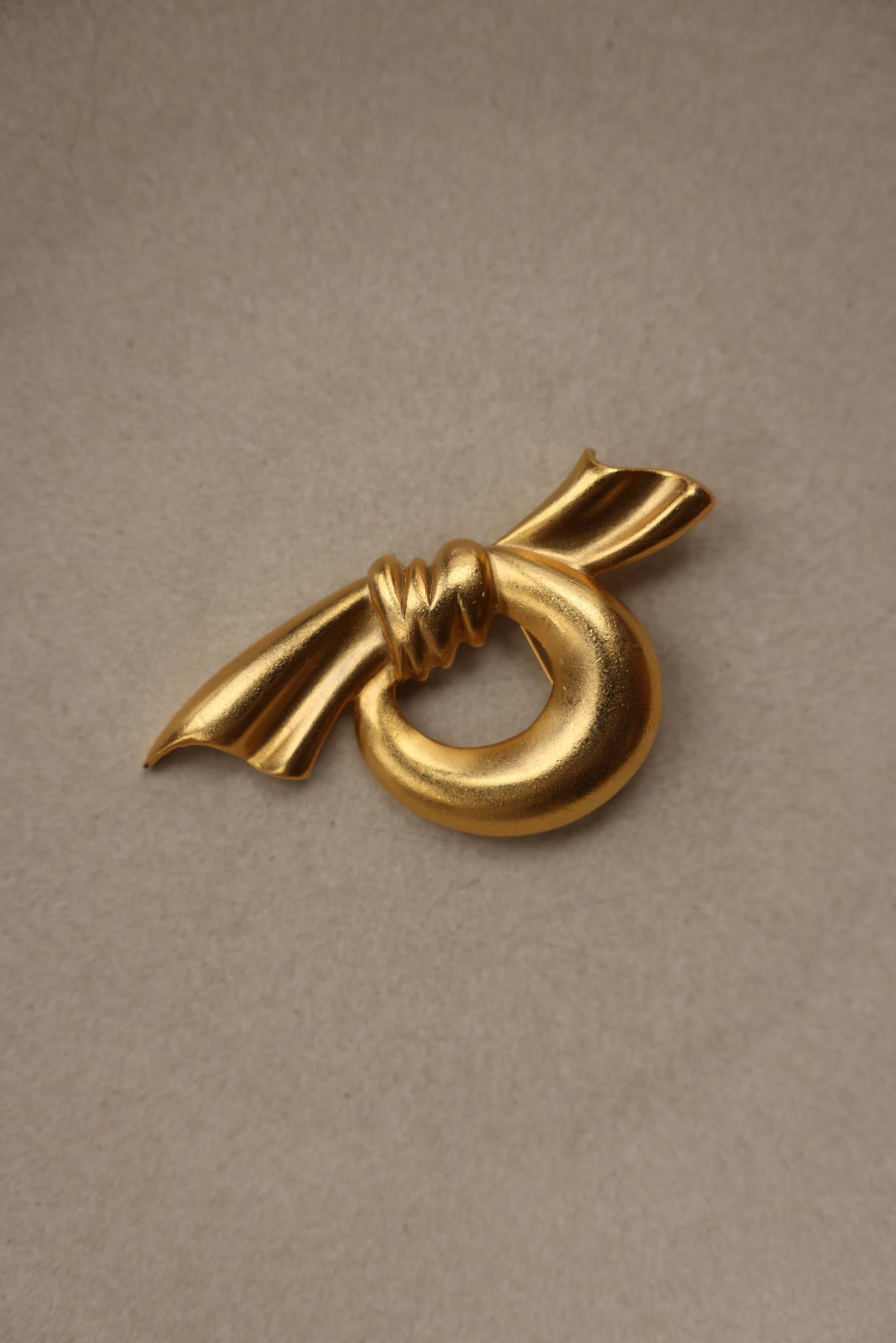 Golden Knot Statement Brooch|Vintage Baazaar 