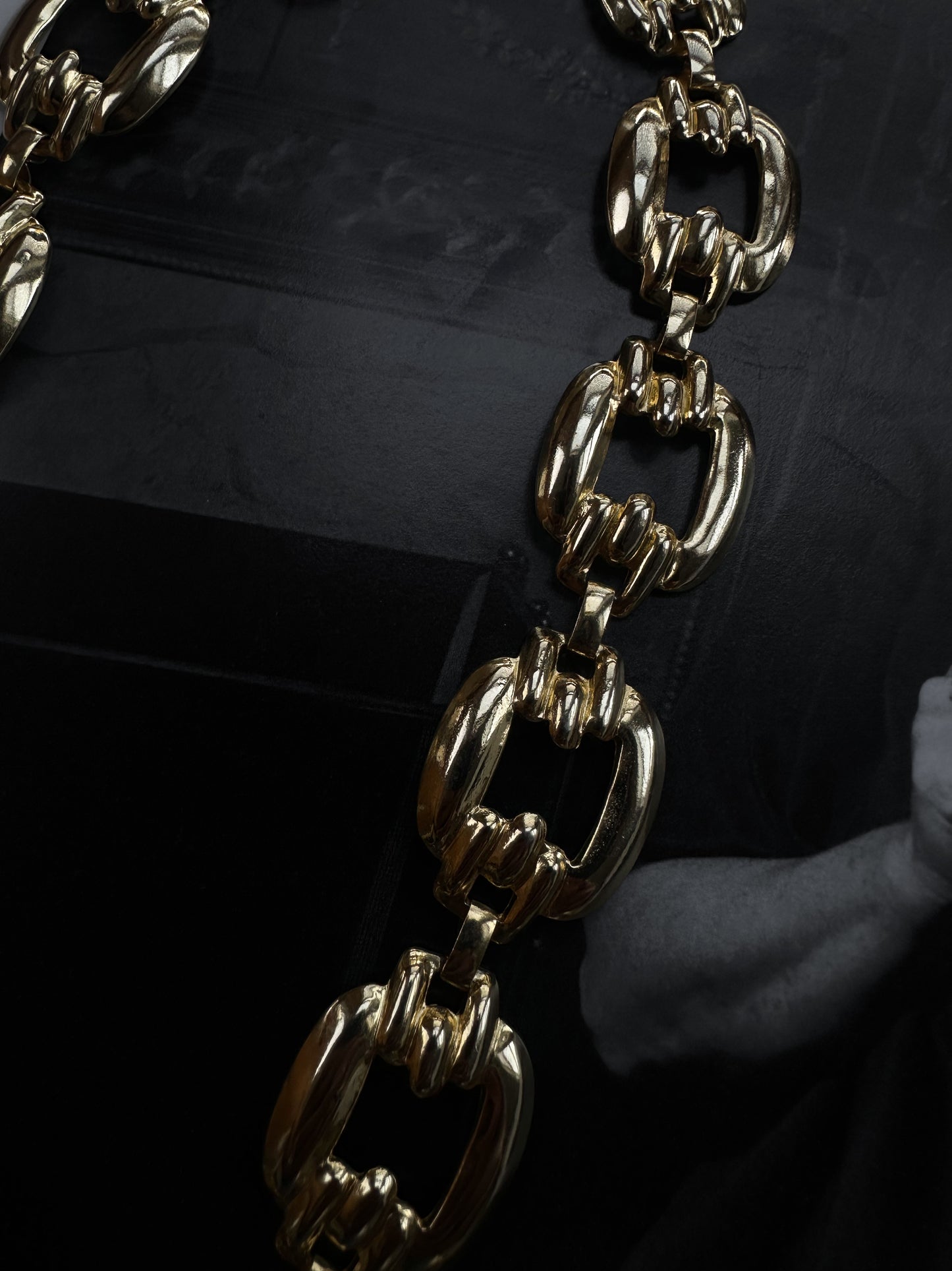 Golden Chain Link Necklace|Vintage Baazaar 