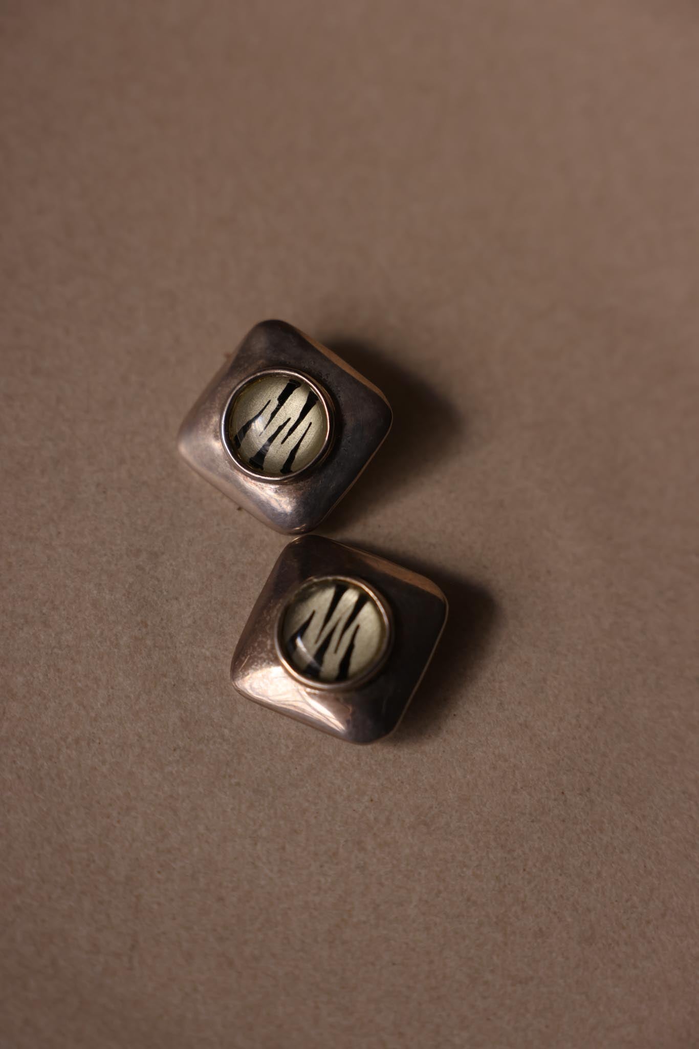 Silver Tone Zebra Center Clip-On Earrings|Vintage Baazaar 