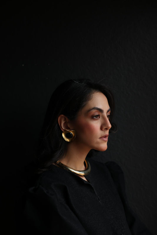 Norma Jean Bold Gold & Black Cabochon Clip-On Earrings|Vintage Baazaar 