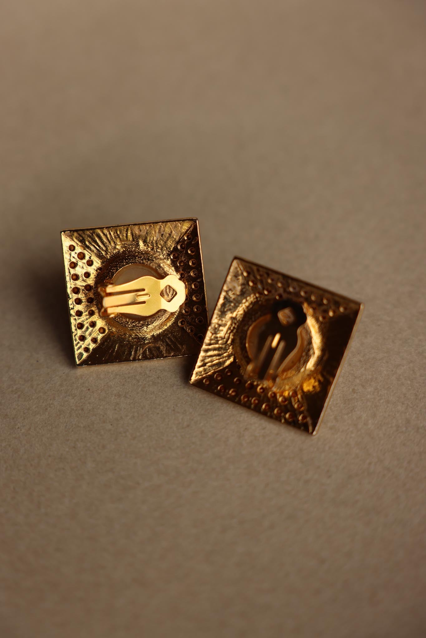 Golden Pyramid Pearl Clip-On Earrings|Vintage Baazaar 