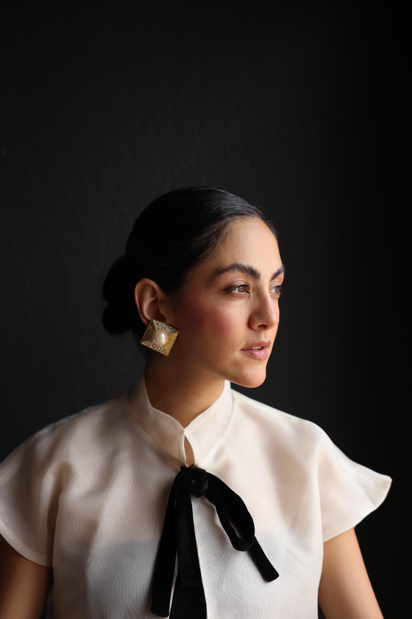 Golden Pyramid Pearl Clip-On Earrings|Vintage Baazaar 
