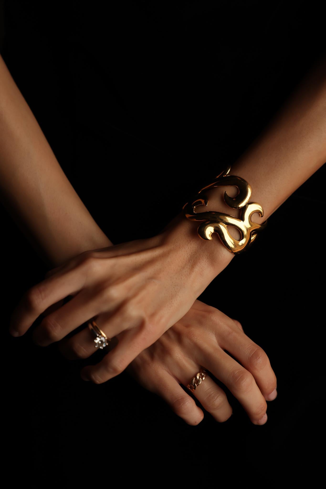 Gold-Toned Openwork Cuff Bracelet|Vintage Baazaar 