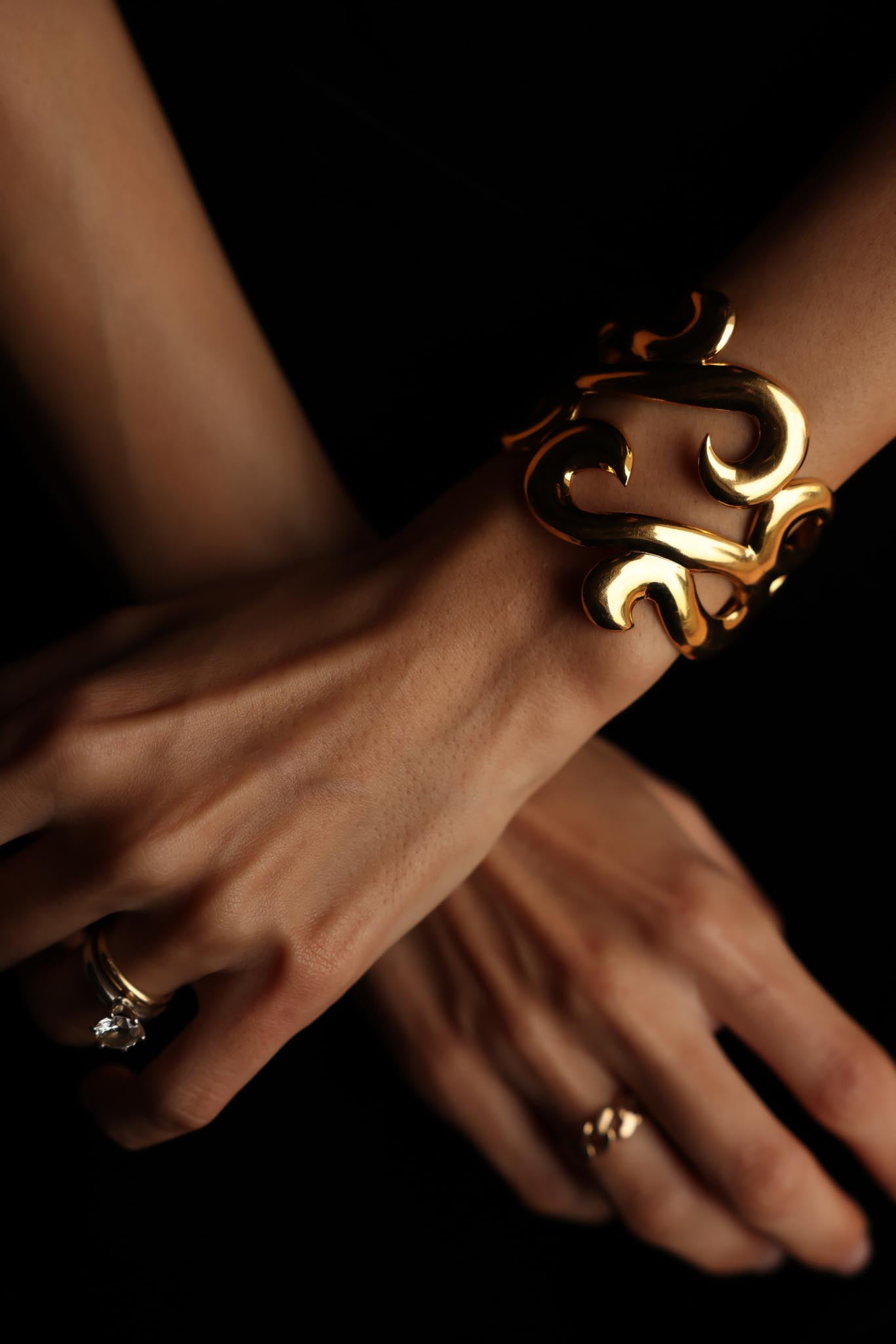 Gold-Toned Openwork Cuff Bracelet|Vintage Baazaar 