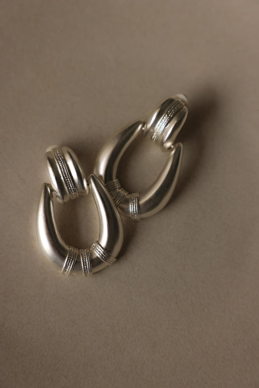 Matte Silvertone Statement Clip-On Earrings|Vintage Baazaar 