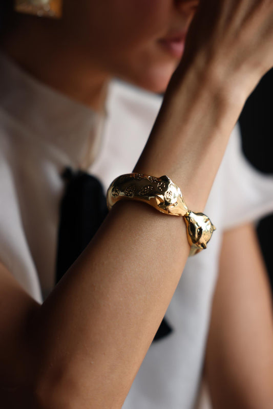 Gold Panther Hinged Bracelet|Vintage Baazaar 