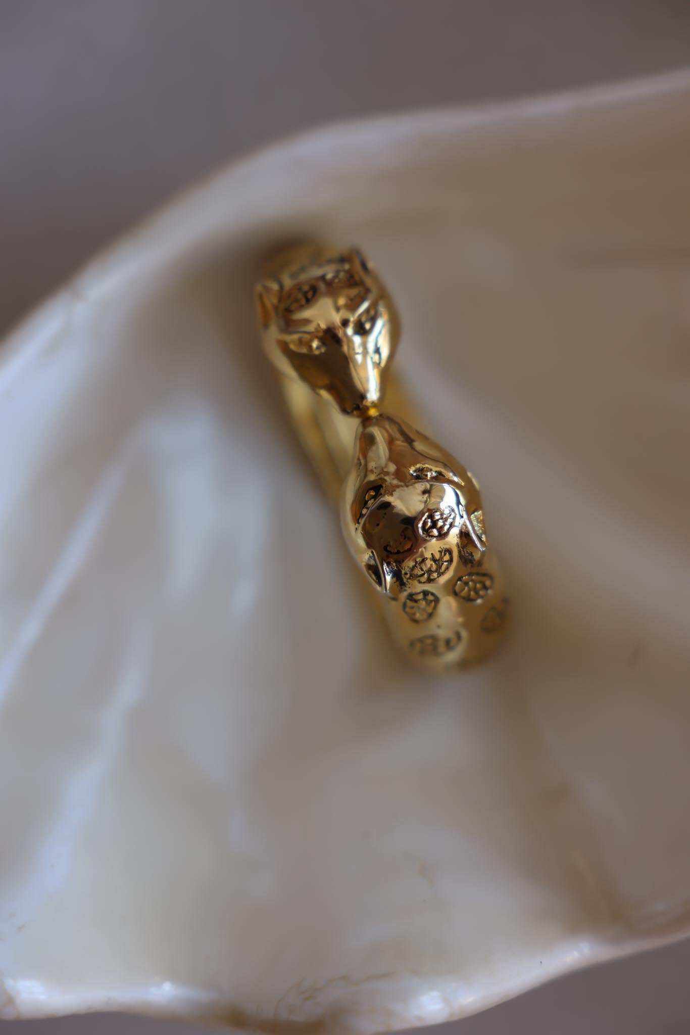 Gold Panther Hinged Bracelet|Vintage Baazaar 