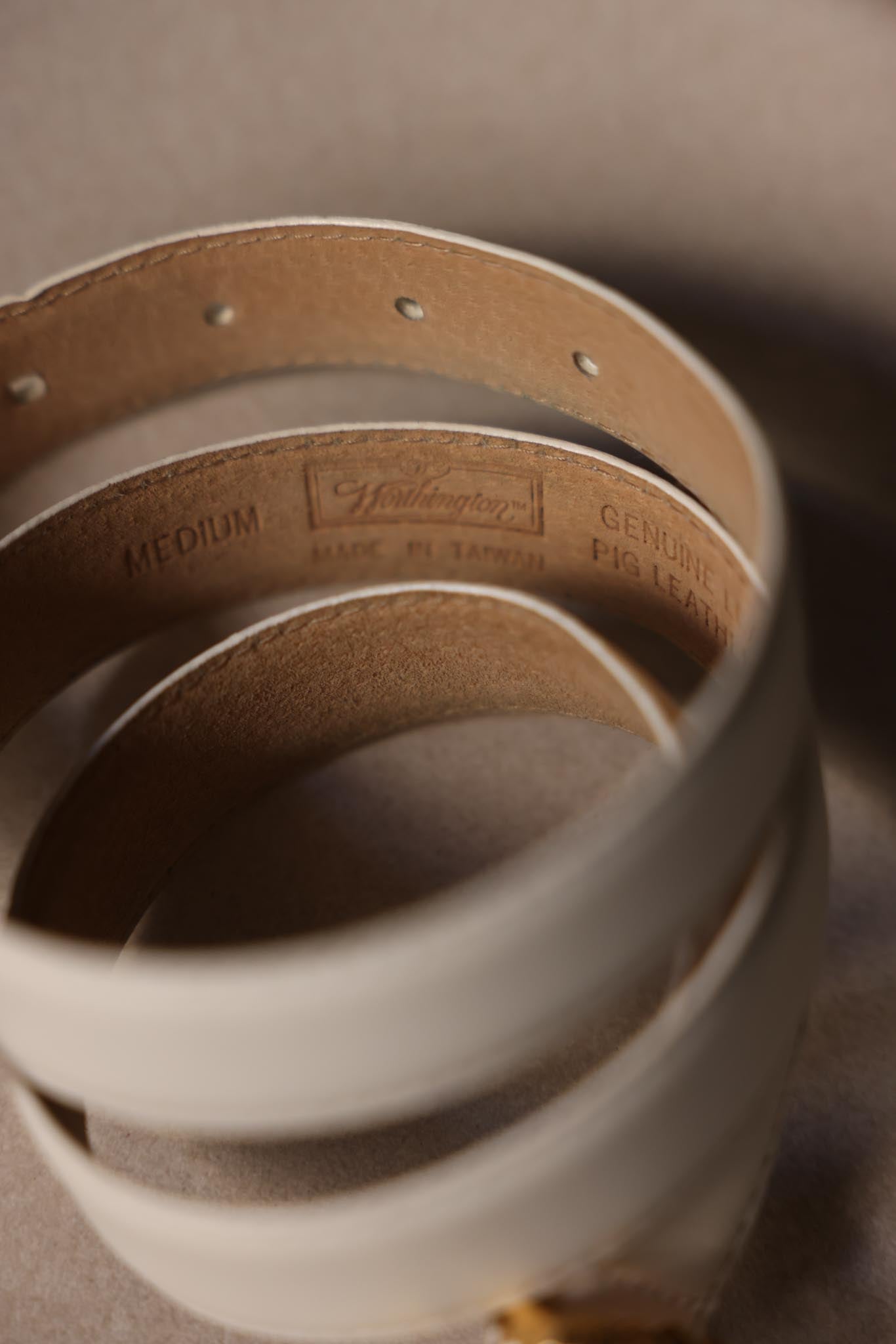 White Leather Belt With Twisted Gold-Tone Buckle