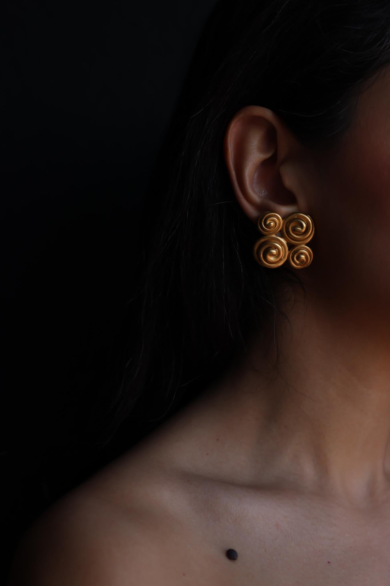 Gold-Filled Swirl Clip-On Earrings - 1980s|Vintage Baazaar 