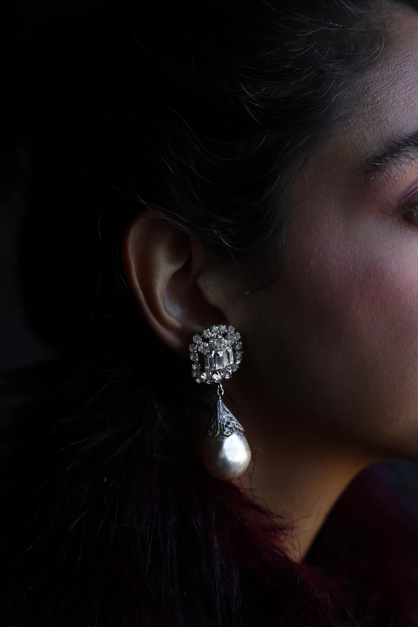 Regal Pearl Drop|Vintage Baazaar 