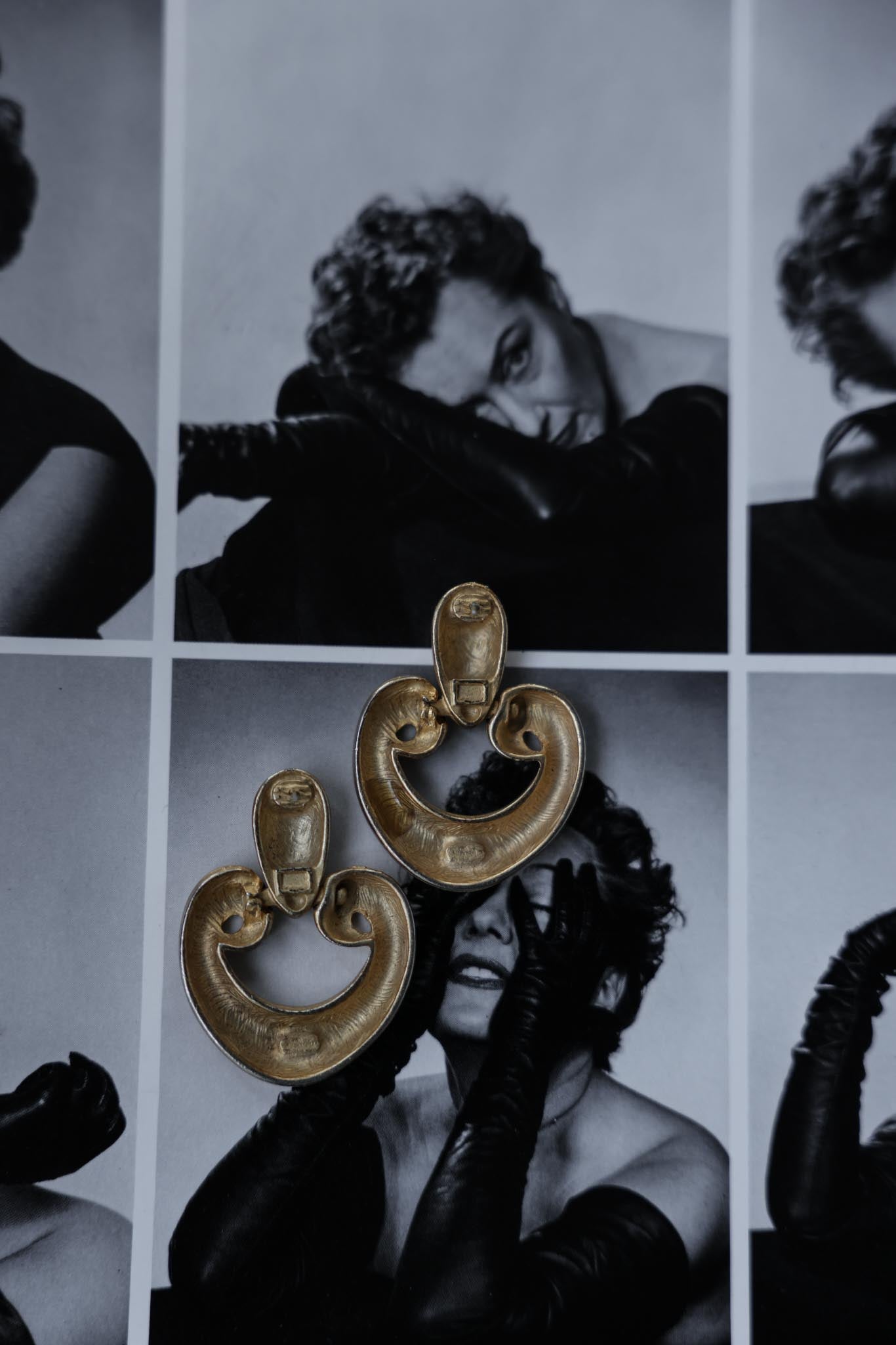 Golden Scroll Earrings|Vintage Baazaar 