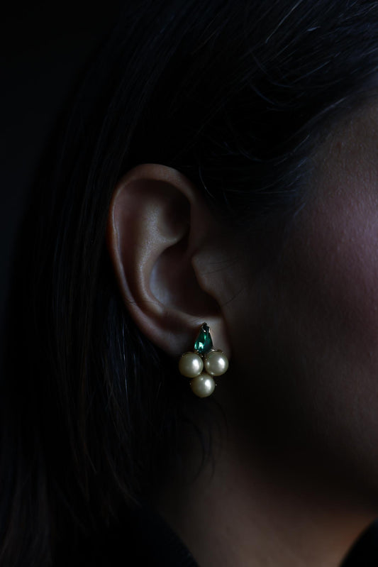 Emerald Bloom Pearl Earrings|Vintage Baazaar 