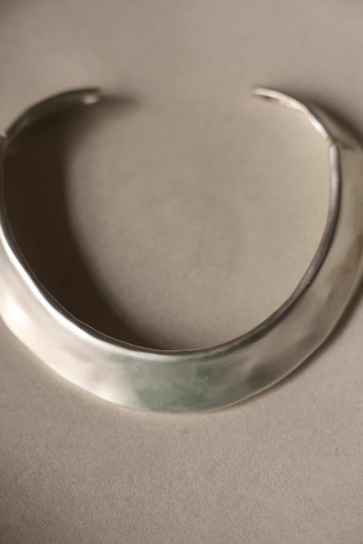 Silver Tone Hinged Collar Necklace
