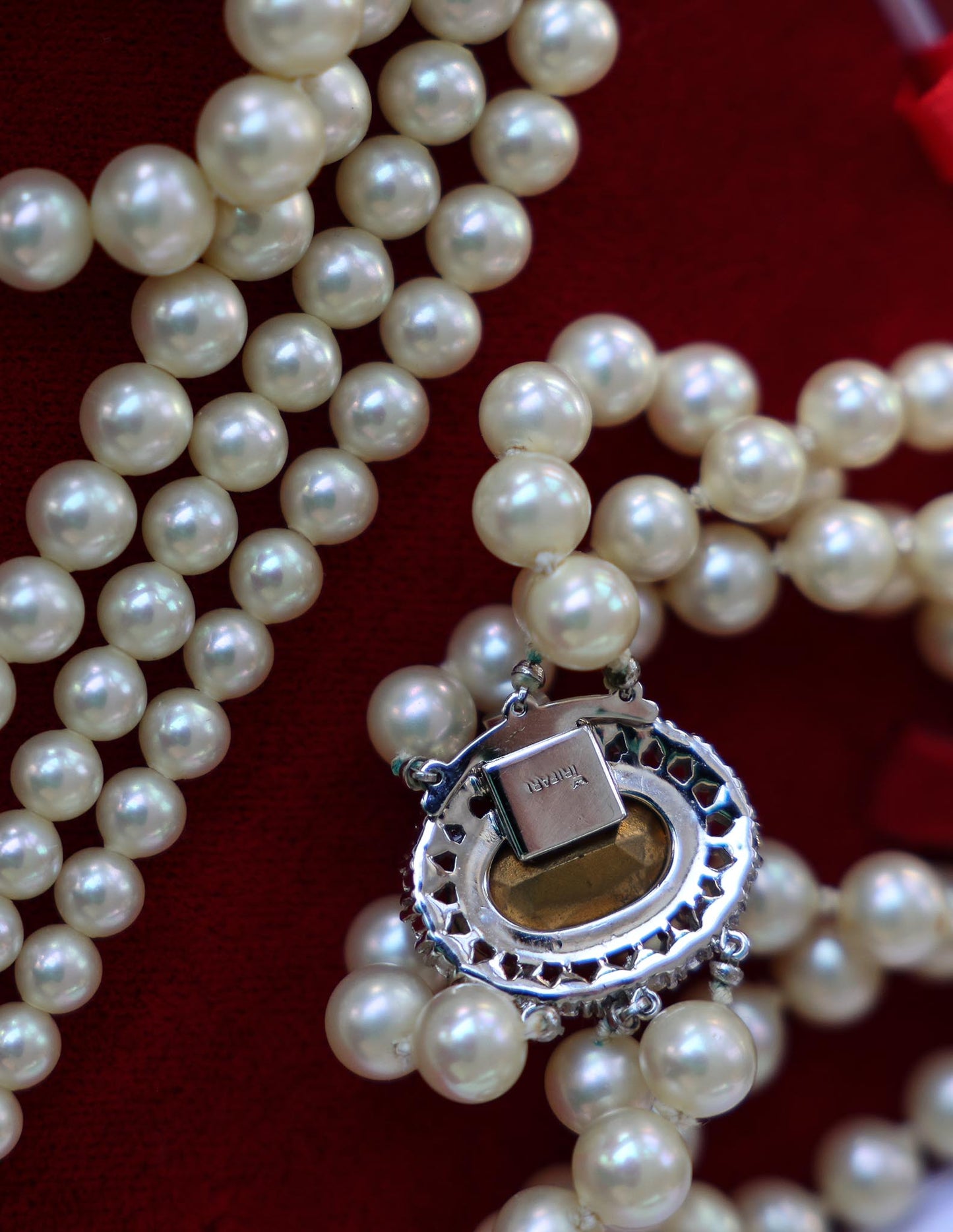 Trifari Emerald Grace  Pearl Jewelry set|Vintage Baazaar 