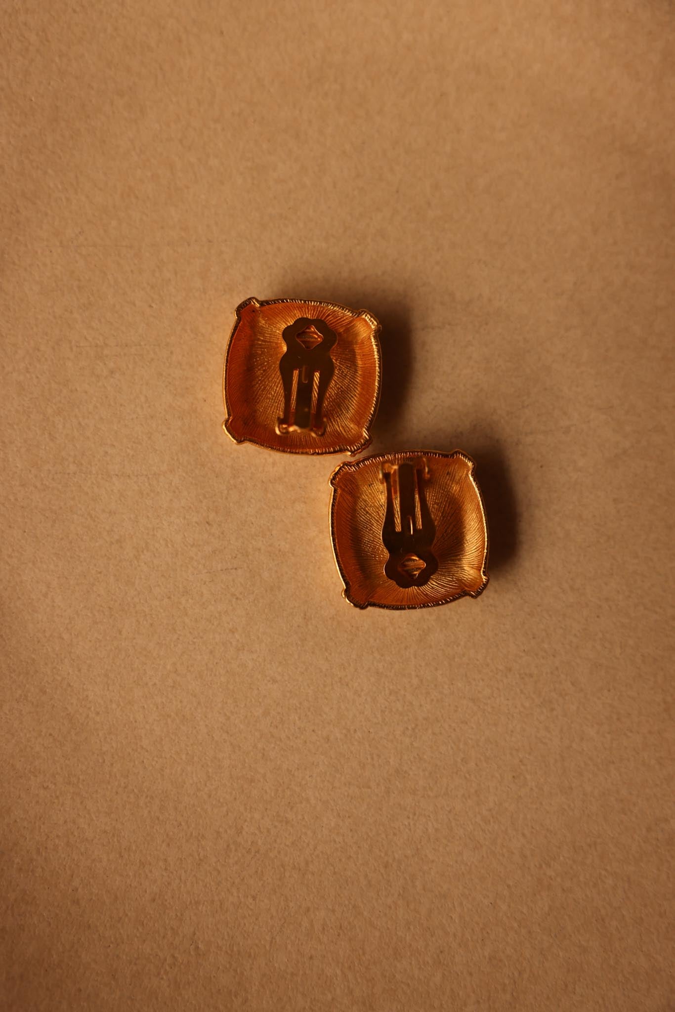 Matte Gold and Green Enamel Clip-On Earrings|Vintage Baazaar 