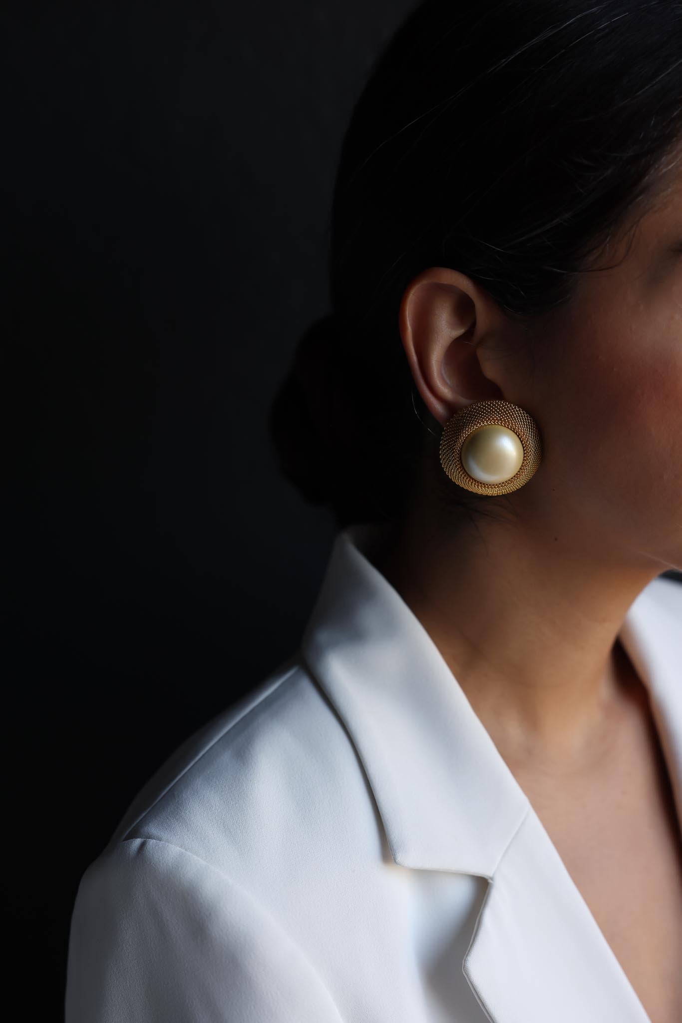 Gold Mesh Clip-On Earrings with Faux Pearl Center|Vintage Baazaar 