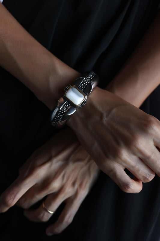 Hinged Bangle Bracelet with White Glass Cabochon|Vintage Baazaar 