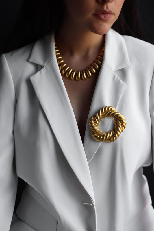 Matte Gold Chunky Twisted Circle Brooch|Vintage Baazaar 