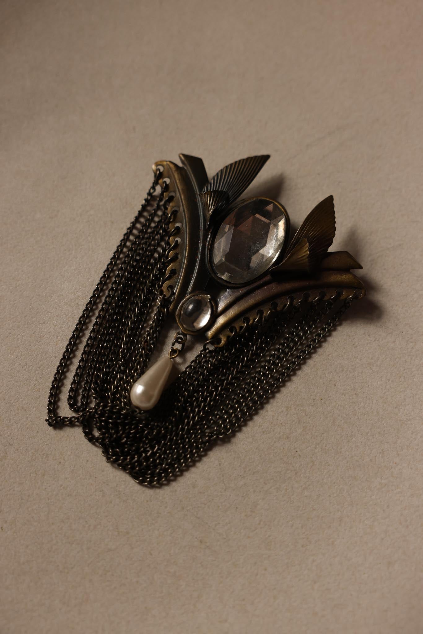 Chain Drape Brooch with Pearl Accent