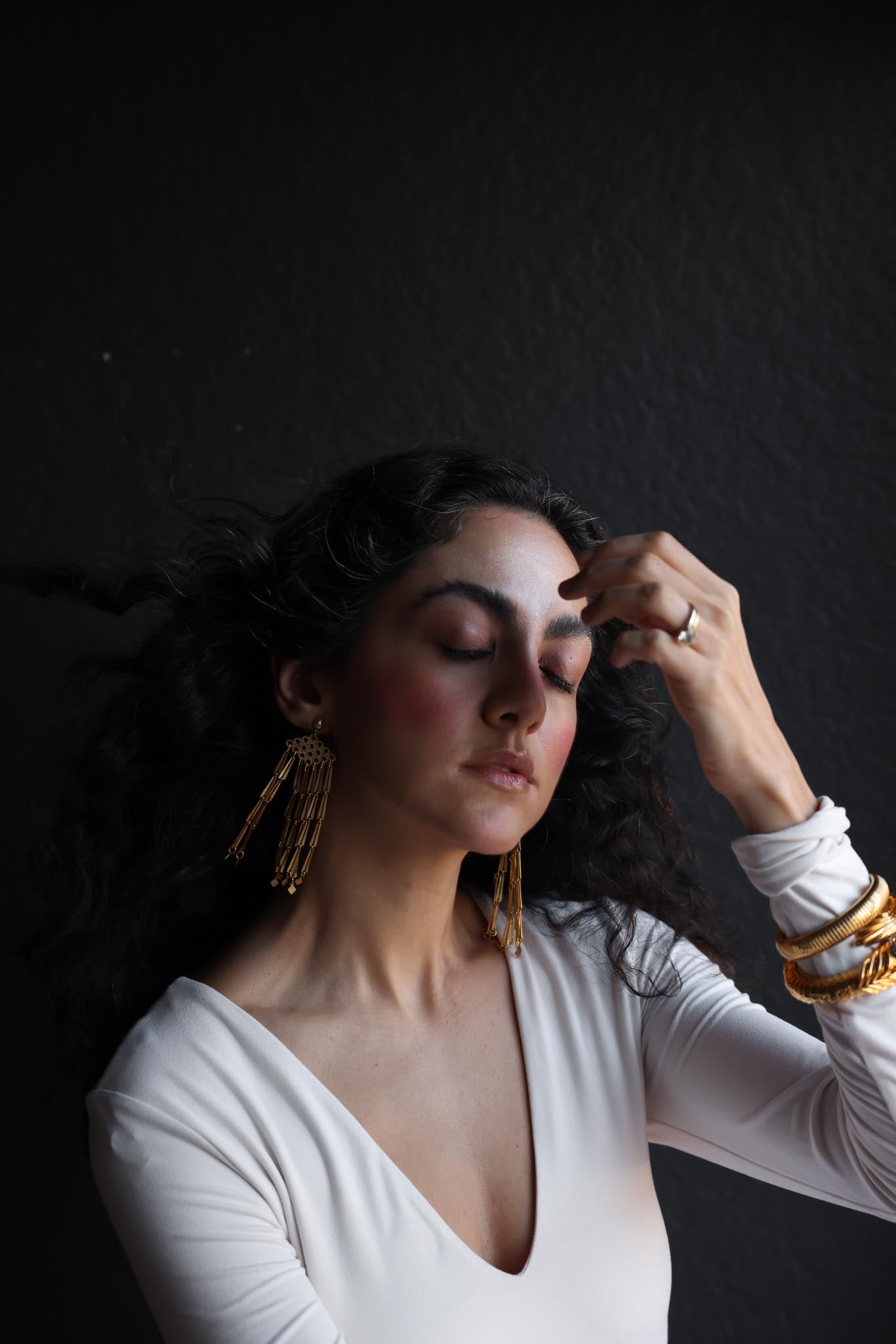 Gold-Tone Statement Chandelier Clip-On Earrings – 1980s