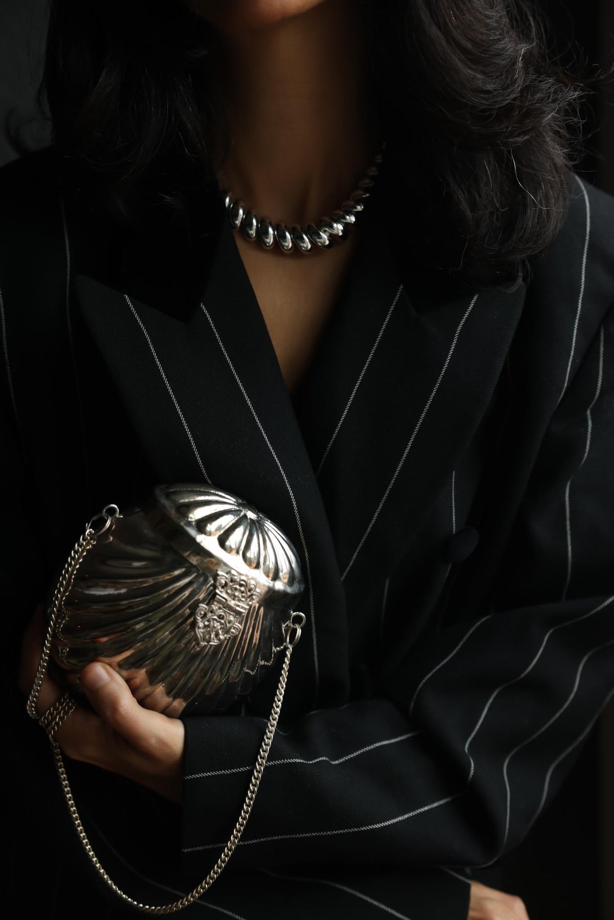 1920s Silver Tone Clamshell Clutch