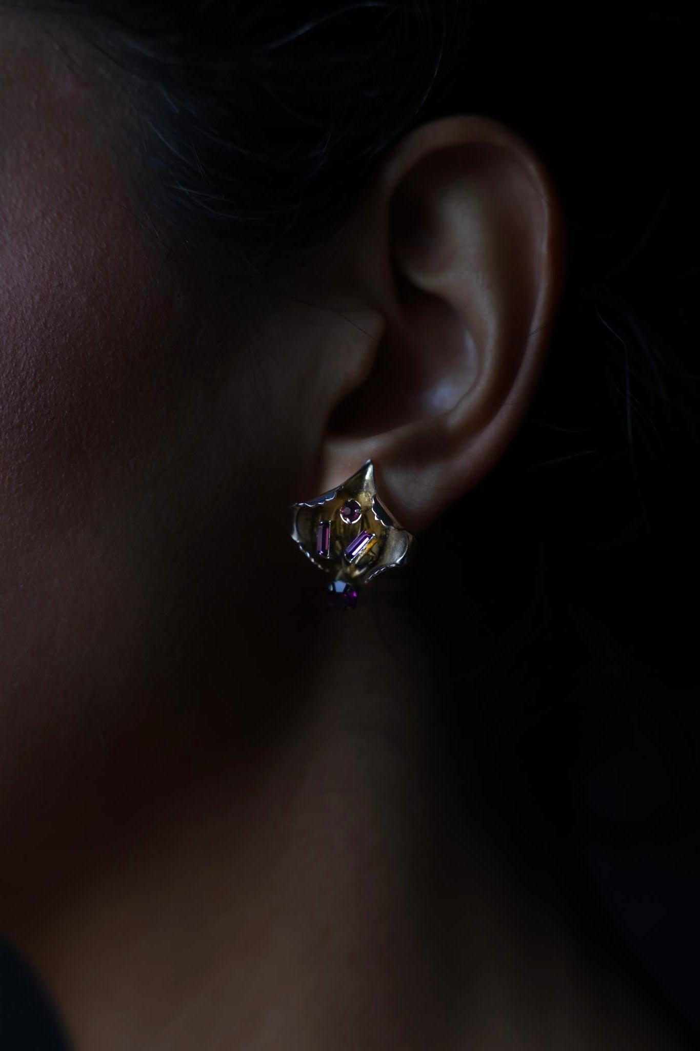 Glow Amethyst Earrings|Vintage Baazaar 