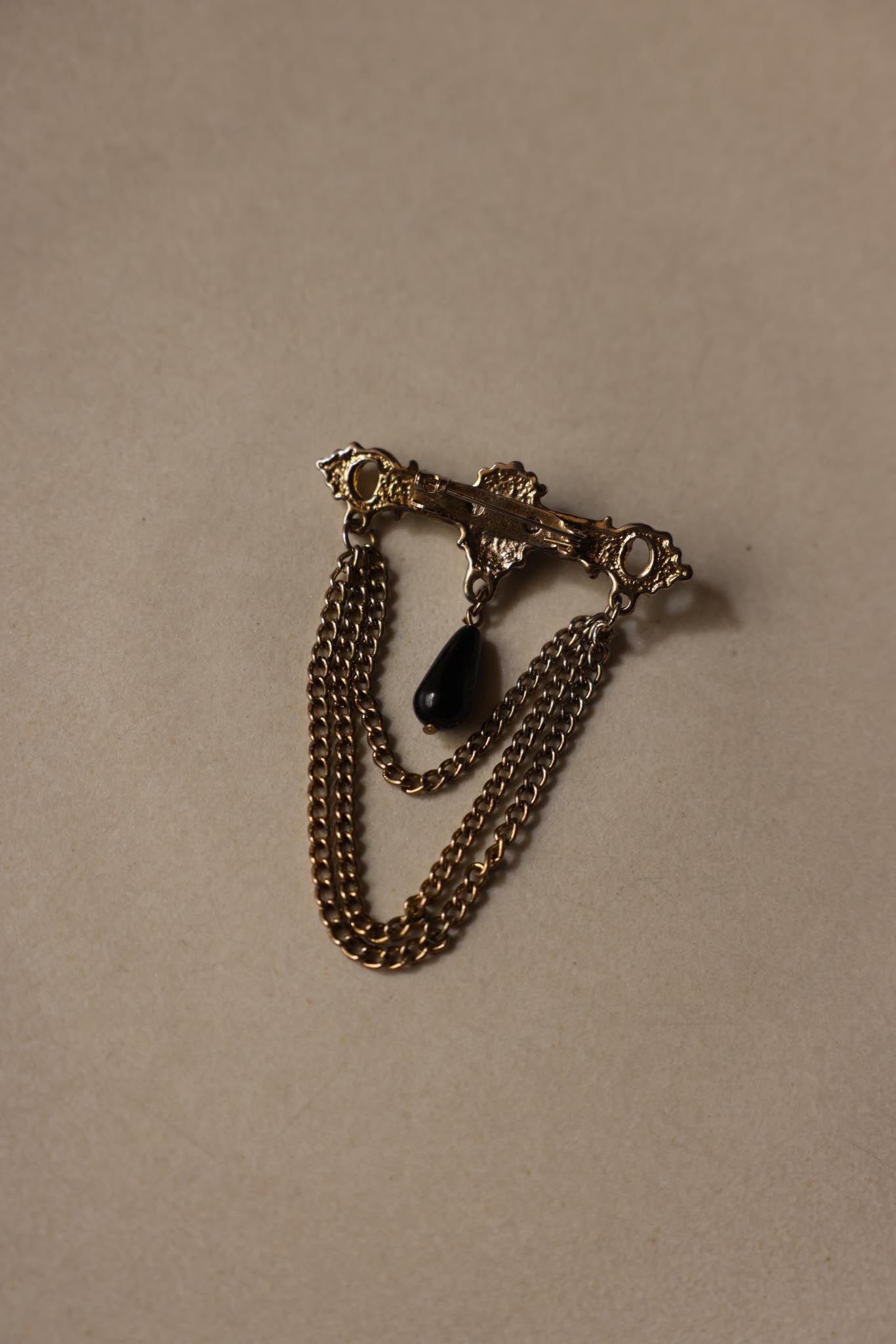 Chain Drape Brooch with Black Cabochon Drop|Vintage Baazaar 