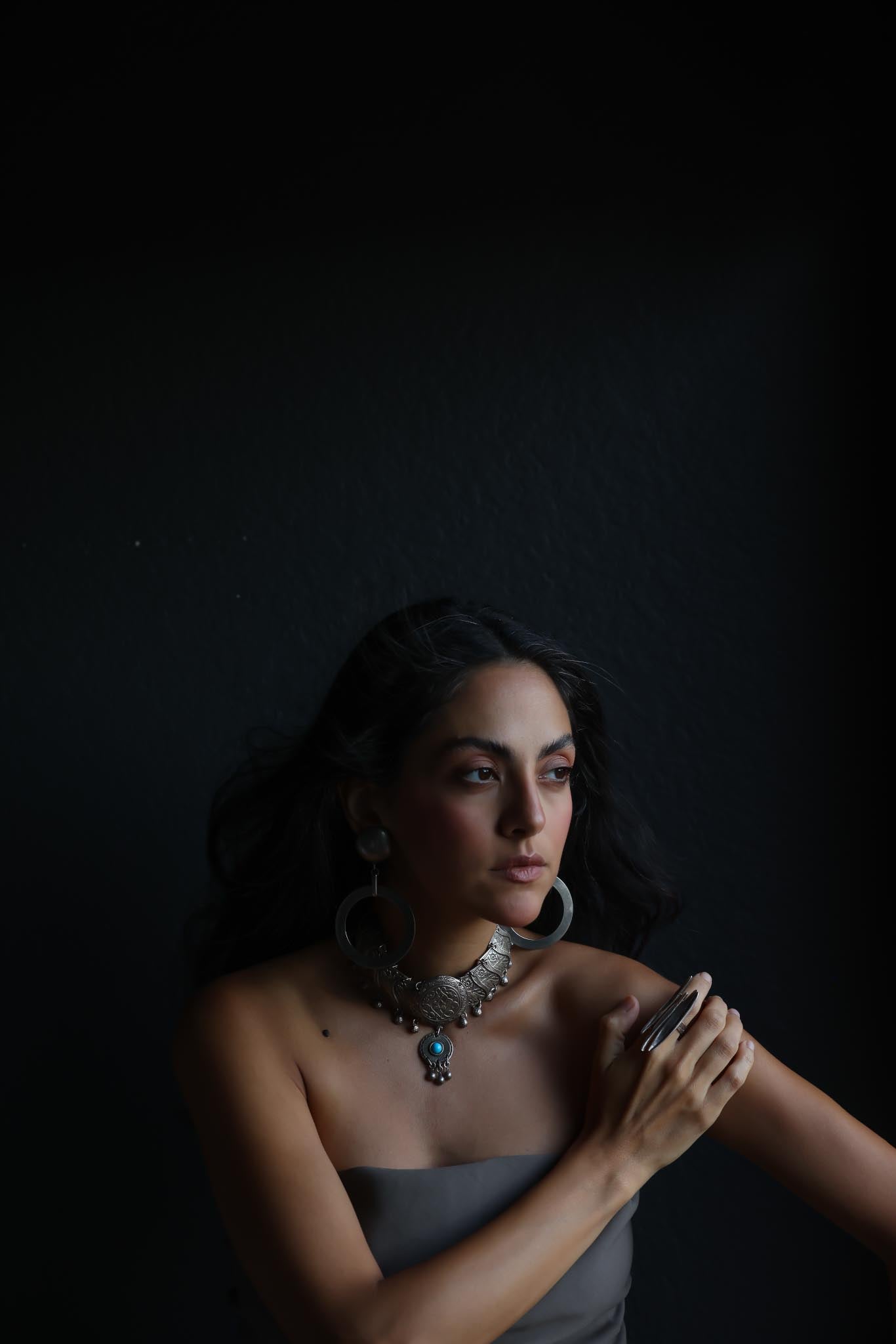 Silver-Tone Choker Necklace with Turquoise Accent