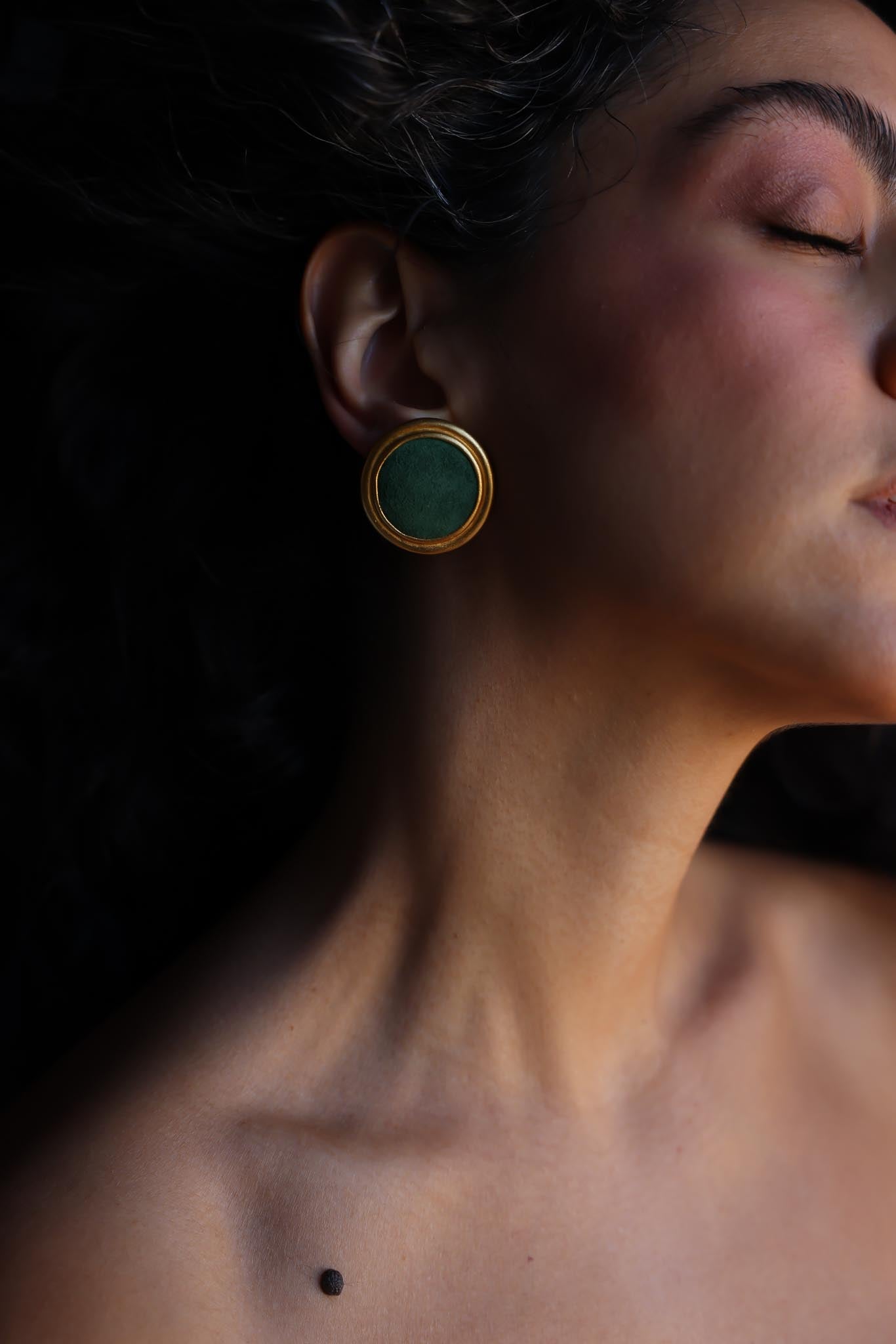 Green Suede Circle Clip-On Earrings|Vintage Baazaar 