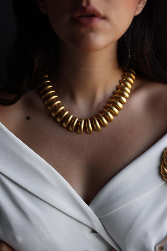 Bold Matte Gold Drop Necklace|Vintage Baazaar 